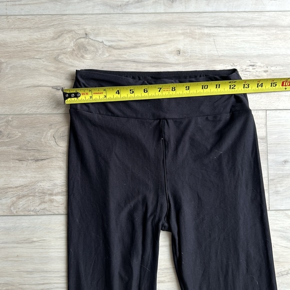 LuLaRoe XS Black Leggings - Picture 5 of 5